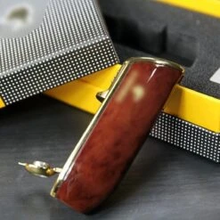 Cohiba® Sigarenaansteker - Sigarenboor - Sigaren - Sigaar - Cohiba Aansteker - Sigarenboor - Sigaren Accessoires - Sigarenknipper - Sigaar Aansteker - Cohiba - Incl. Luxe Geschenkdoos - Rood 27 Cohiba® Sigarenaansteker - Sigarenboor - Sigaren - Sigaar - Cohiba Aansteker - Sigarenboor - Sigaren Accessoires - Sigarenknipper - Sigaar Aansteker - Cohiba - Incl. Luxe Geschenkdoos - Rood -Merkloos Winkel 1200x1200 253