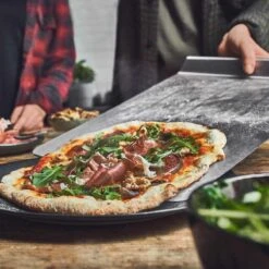 Burnhard Pizzasteen 38 X 30 X 1,5 Cm + Pizzaschep -Merkloos Winkel 1200x1200 332