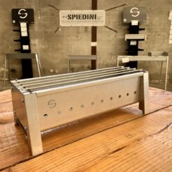 Spiedini Saté-bbq Bali 40 Mini - Kleine, Smalle Houtskoolbarbecue Met Horizontaal Rooster Voor Sate Of Andere Spiesjes - 40 Cm Lang, 11 Cm Breed, 14 Cm Hoog - Ideaal Voor Tuin- Of Open Haard, Of Balkon - Materiaal: Gealuminiseerd Ijzer -Merkloos Winkel 1200x1200 547