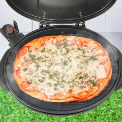 KitchenBrothers Elektrische BBQ - Met Grillplaat - Anti-aanbaklaag - Incl. Plank/Houders - Grilloppervlak 46,5x33,8cm - Tot 300°C - 2400W - Zwart -Merkloos Winkel 1200x1200 744