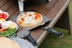 Bighorn Pizzaschep Voor BBQ En Oven-Inklapbare Handgreep -Pizzasnijder- Edelstaal -geschikt Als Broodschep En Ovenschep - SRPT01 -Merkloos Winkel 1200x800 23