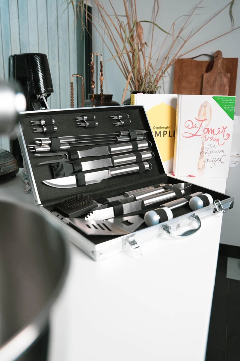 Sens Design BBQ Accesoires - 18 Delig - BBQ Gereedschapset Koffer 9 Sens Design BBQ Accesoires - 18 Delig - BBQ Gereedschapset Koffer - Afbeelding 7